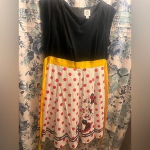 DISNEY DRESS SHOP MINNIE FIGARO XL